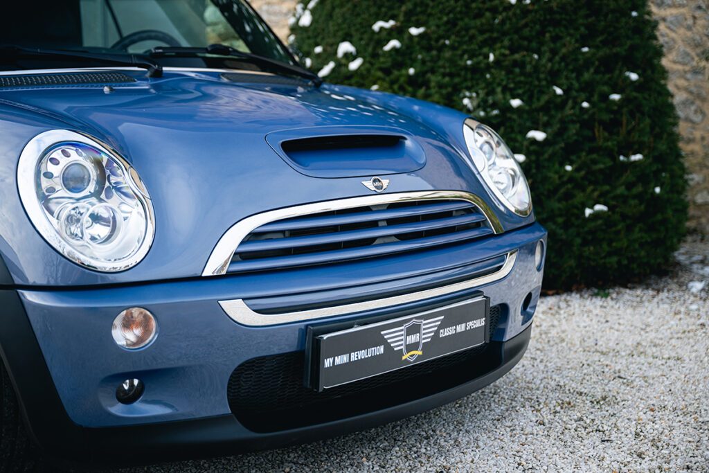 mini cooper s 170cv r52 cool blue à vendre occasion collection collector rare youngtimer achat vintage classics mini my mini revolution showroom paris houdan bazainville france