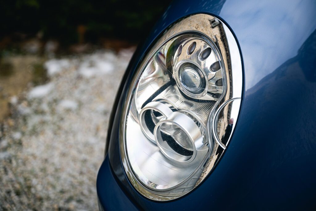 mini cooper s 170cv r52 cool blue à vendre occasion collection collector rare youngtimer achat vintage classics mini my mini revolution showroom paris houdan bazainville france