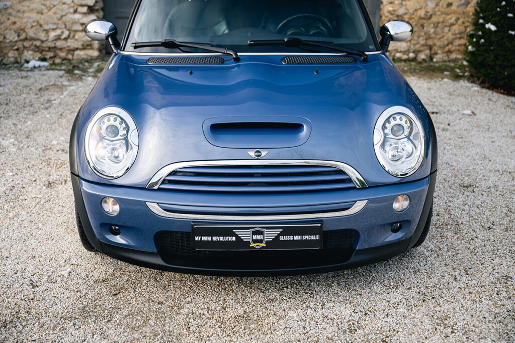 mini cooper s 170cv r52 cool blue à vendre occasion collection collector rare youngtimer achat vintage classics mini my mini revolution showroom paris houdan bazainville france
