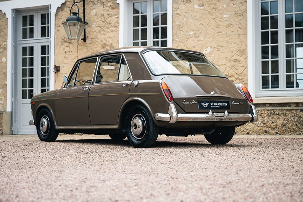 Austin Princess Vanden Plas 1300 brown 1968 for sale used My Mini Revolution Paris