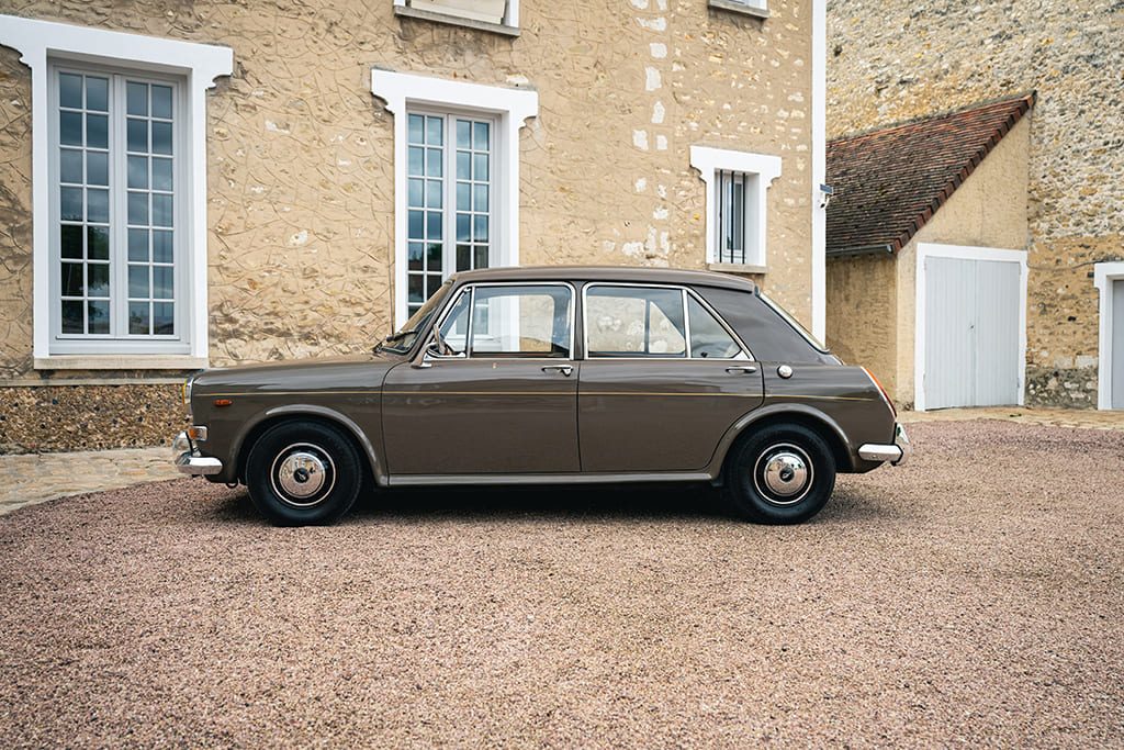Austin Princess Vanden Plas 1300 brown 1968 for sale used My Mini Revolution Paris