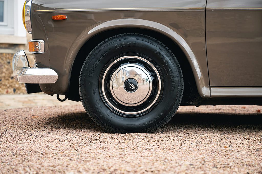 Austin Princess Vanden Plas 1300 brown 1968 for sale used My Mini Revolution Paris
