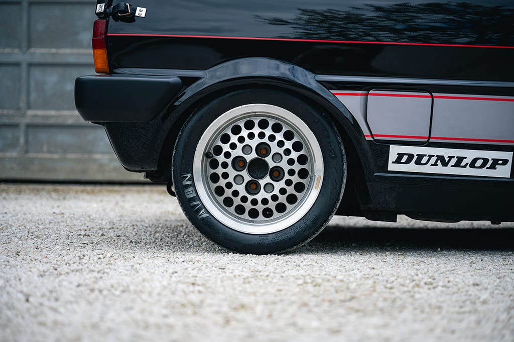 MG Metro Challenge track rally circuit VHRS VHC 1983 black for sale used My Mini Revolution Paris