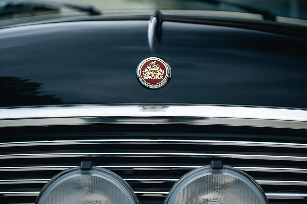 Mini Cabriolet MPI 40th Anniversary 1999 black Mengers for sale used My Mini Revolution Paris