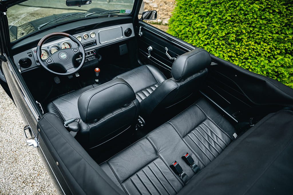 Mini Cabriolet MPI 40th Anniversary 1999 black Mengers for sale used My Mini Revolution Paris