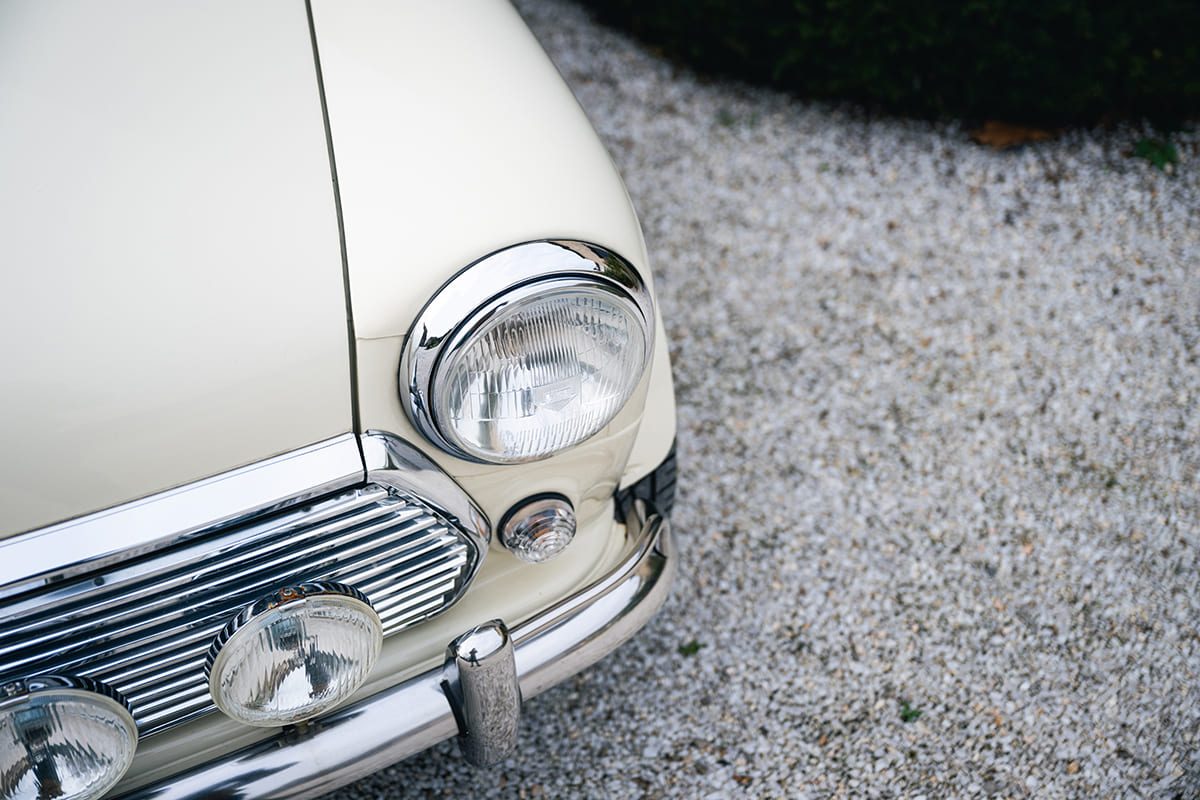 Mini Cooper 1.3 MPI MMR Edition #04 Old English White for sale used My Mini Revolution Paris