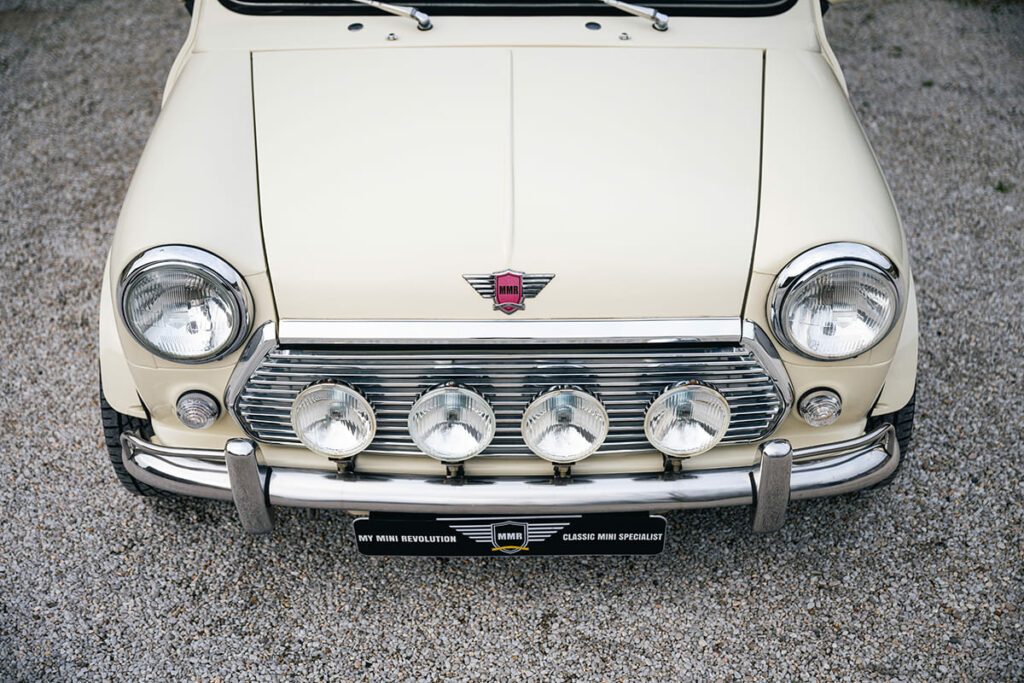 Mini Cooper 1.3 MPI MMR Edition #04 Old English White for sale used My Mini Revolution Paris