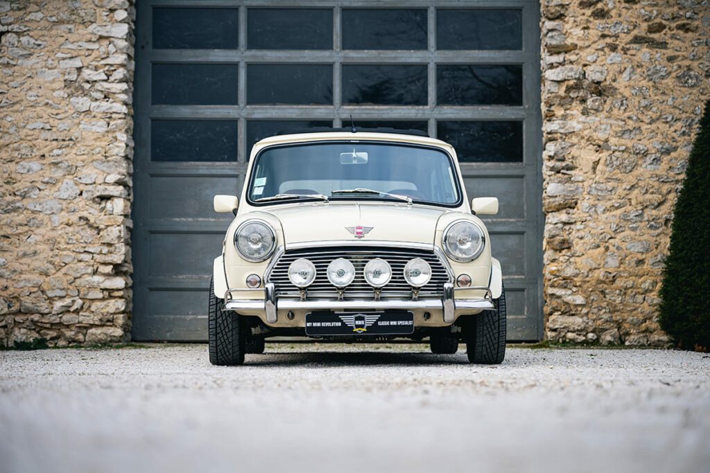 Mini Cooper 1.3 MPI MMR Edition #04 Old English White à vendre occasion My Mini Revolution Paris
