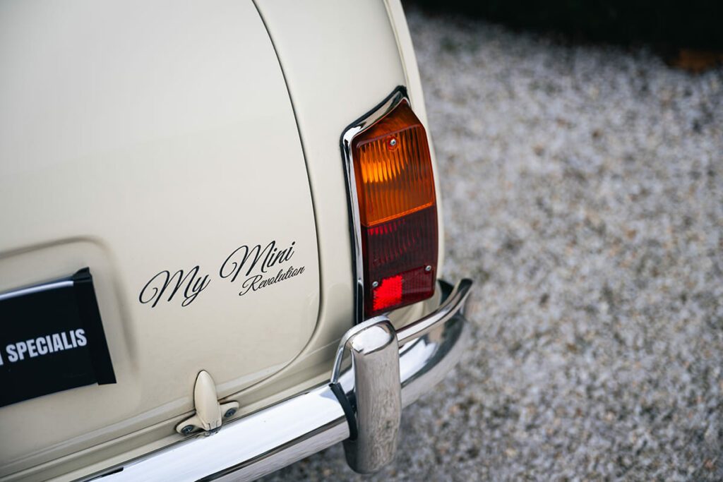 Mini Cooper 1.3 MPI MMR Edition #04 Old English White à vendre occasion My Mini Revolution Paris