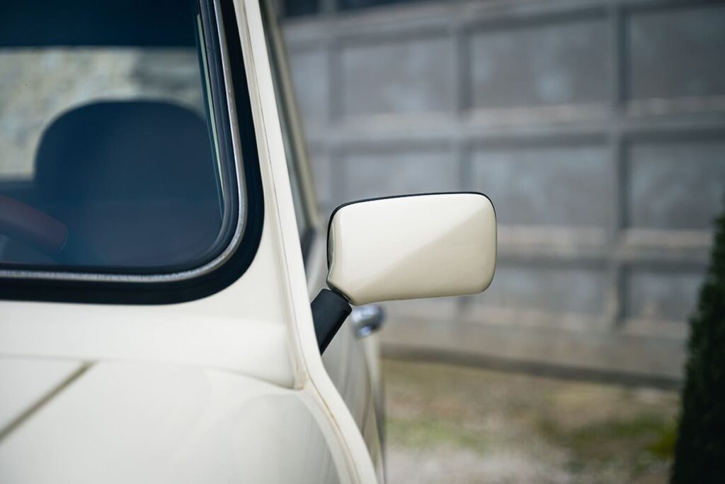 Mini Cooper 1.3 MPI MMR Edition #04 Old English White à vendre occasion My Mini Revolution Paris
