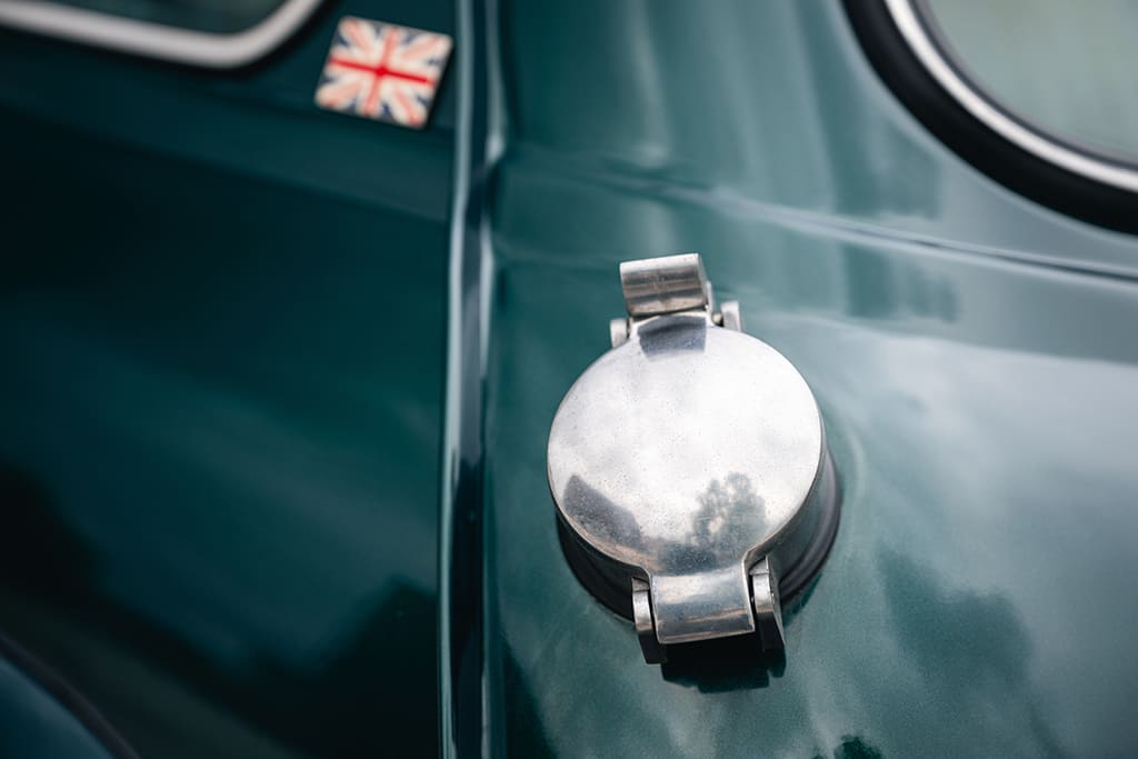 Mini Cooper 1.3 MPI MMR Edition #16 British Racing Green 1997 for sale used My Mini Revolution Paris