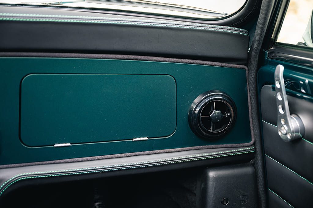 Mini Cooper 1.3 MPI MMR Edition #16 British Racing Green 1997 for sale used My Mini Revolution Paris