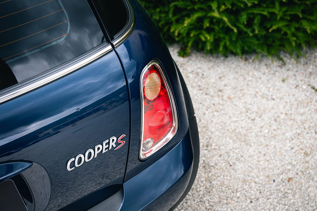 Mini Cooper S Checkmate John Cooper Works JCW Hatch R53 210hp blue for sale used My Mini Revolution Paris