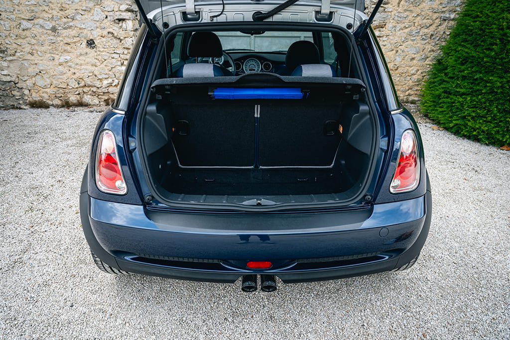 Mini Cooper S Checkmate John Cooper Works JCW Hatch R53 210hp blue for sale used My Mini Revolution Paris