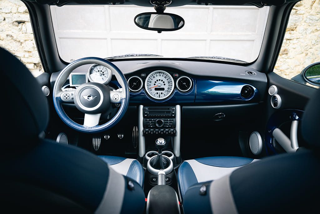 Mini Cooper S Checkmate John Cooper Works JCW Hatch R53 210hp blue for sale used My Mini Revolution Paris