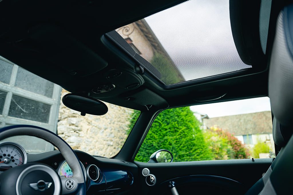 Mini Cooper S Checkmate John Cooper Works JCW Hatch R53 210hp blue for sale used My Mini Revolution Paris