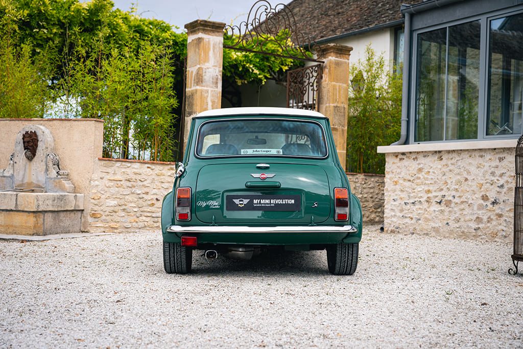 Mini 1.3 MPI Cooper Sport 5 Works almond green for sale rare occasion My Mini Revolution Paris