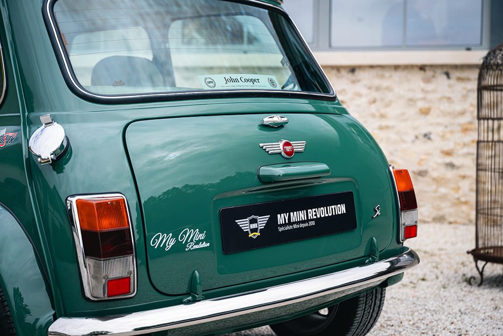 Mini 1.3 MPI Cooper Sport 5 Works almond green for sale rare occasion My Mini Revolution Paris