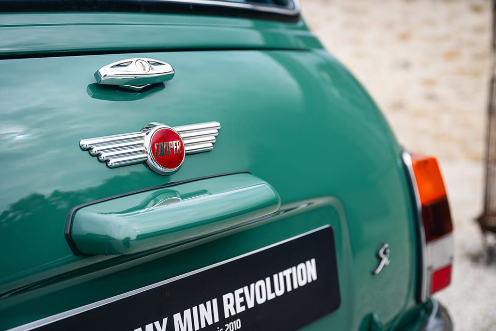 Mini 1.3 MPI Cooper Sport 5 Works almond green for sale rare occasion My Mini Revolution Paris