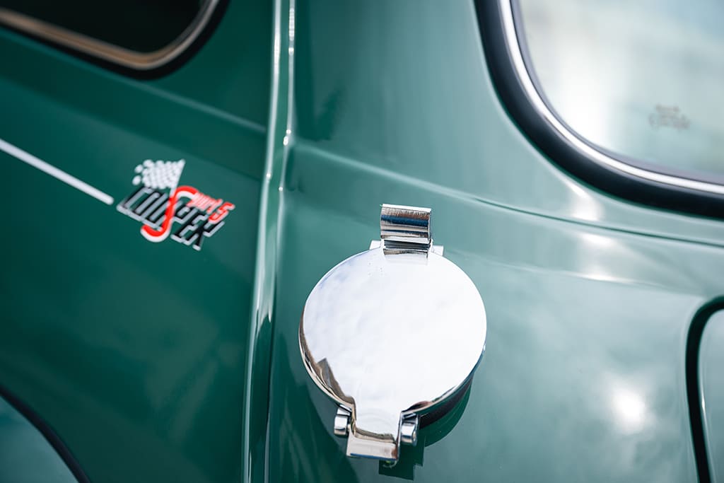 Mini 1.3 MPI Cooper Sport 5 Works almond green for sale rare occasion My Mini Revolution Paris