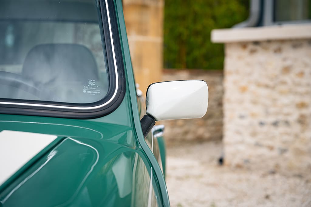 Mini 1.3 MPI Cooper Sport 5 Works almond green for sale rare occasion My Mini Revolution Paris
