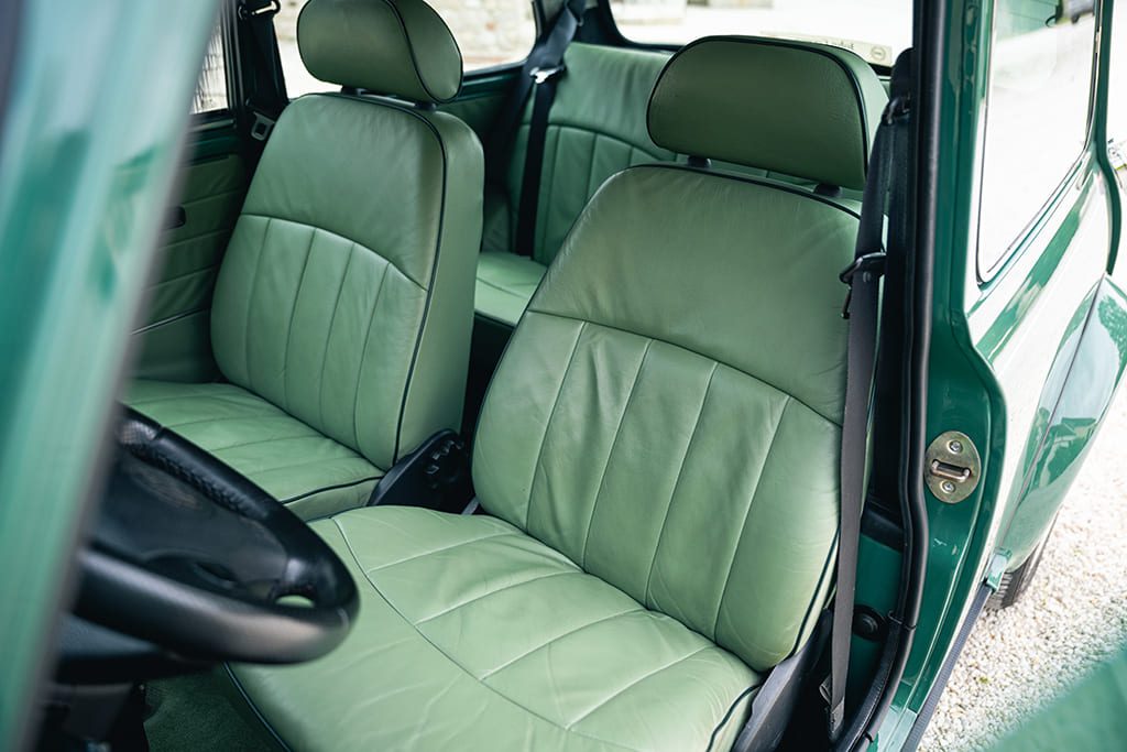 Mini 1.3 MPI Cooper Sport 5 Works almond green for sale rare occasion My Mini Revolution Paris