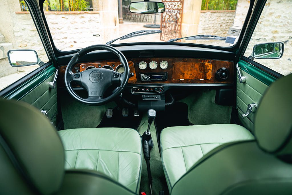 Mini 1.3 MPI Cooper Sport 5 Works almond green for sale rare occasion My Mini Revolution Paris
