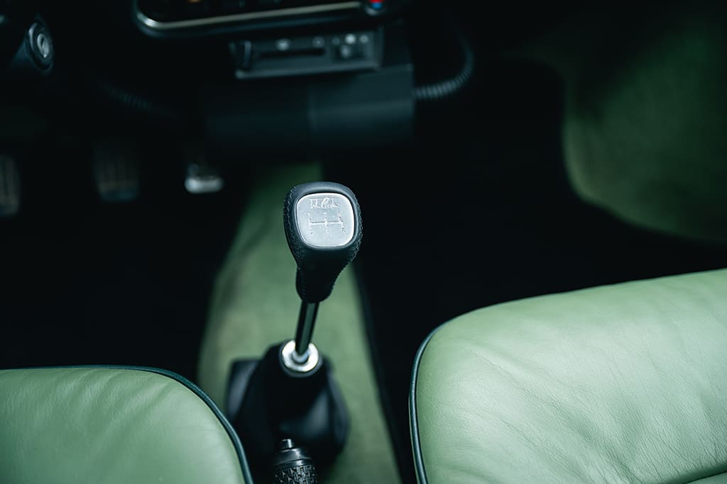 Mini 1.3 MPI Cooper Sport 5 Works almond green for sale rare occasion My Mini Revolution Paris