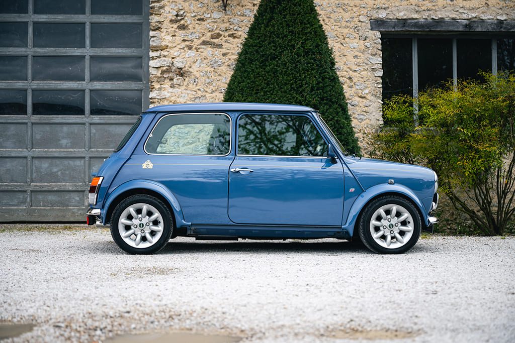 Mini MPI 40th Anniversary Island Blue RHD 1999 for sale used My Mini Revolution Paris