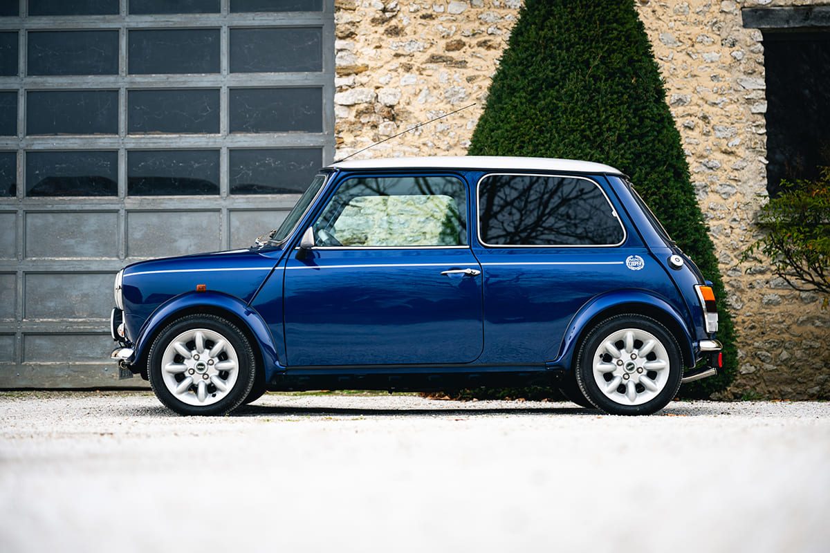 Mini MPI Cooper Sport Swiss Edition Thaiti Blue 2000 for sale used My Mini Revolution Paris