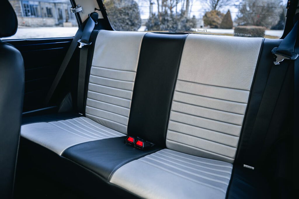 Mini MPI Cooper Sport Swiss Edition Thaiti Blue 2000 for sale used My Mini Revolution Paris