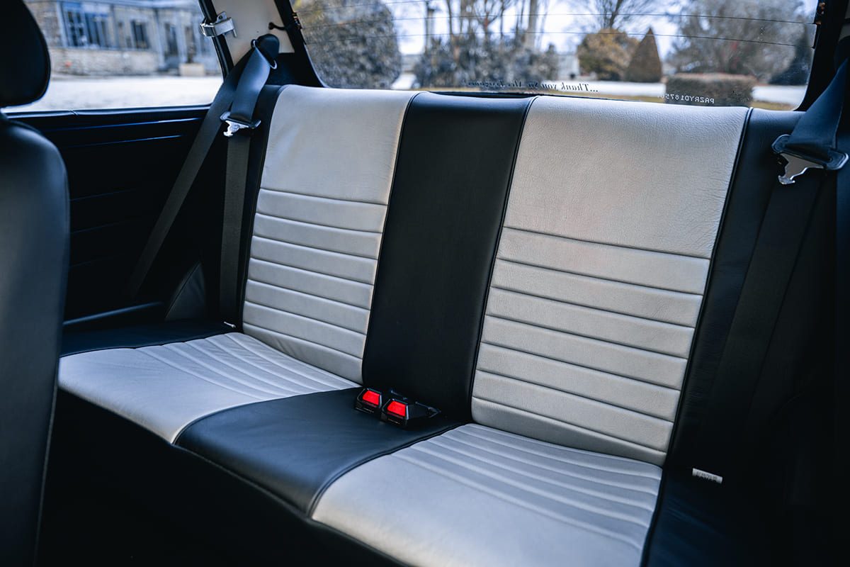 Mini MPI Cooper Sport Swiss Edition Thaiti Blue 2000 for sale used My Mini Revolution Paris