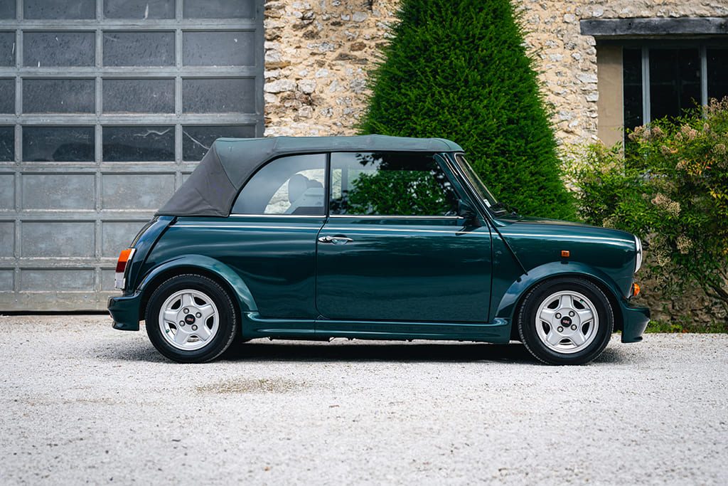 Mini Rover Cabriolet factory British Racing Green green mk2 1996 My Mini Revolution used car for sale Paris