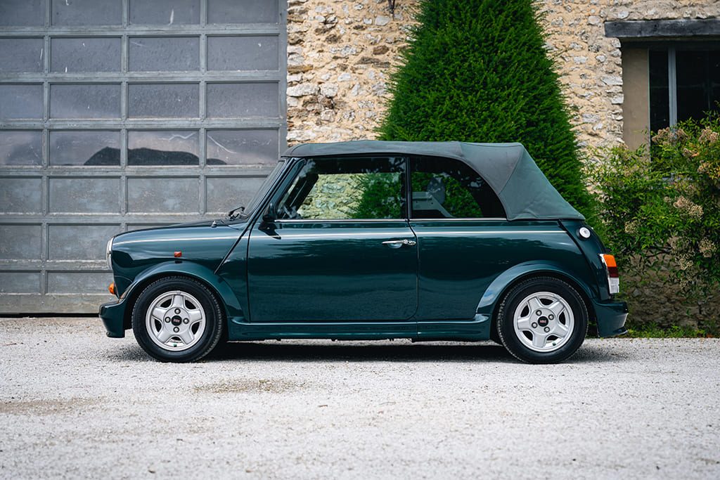 Mini Rover Cabriolet factory British Racing Green green mk2 1996 My Mini Revolution used car for sale Paris