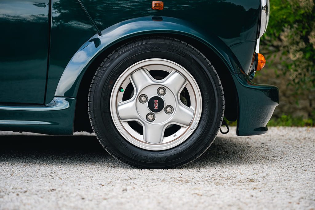Mini Rover Cabriolet factory British Racing Green green mk2 1996 My Mini Revolution used car for sale Paris