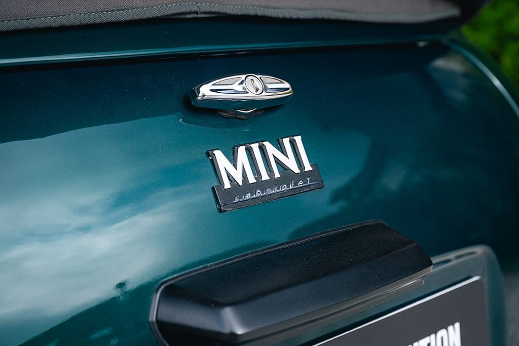 Mini Rover Cabriolet factory British Racing Green green mk2 1996 My Mini Revolution used car for sale Paris