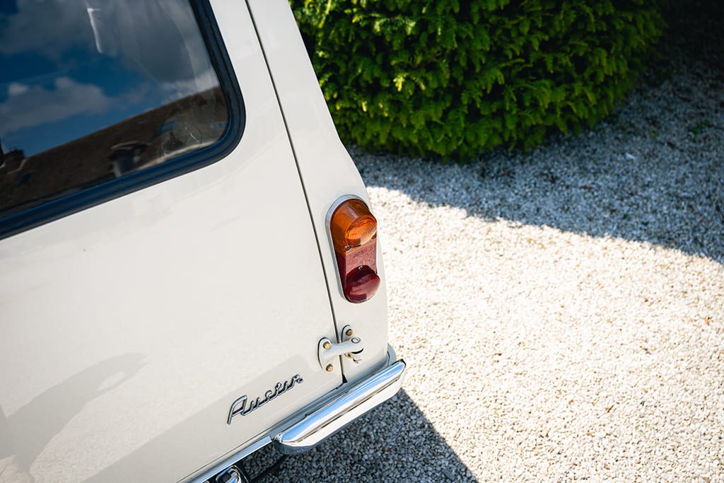 Mini Van old english white 1275 cm³ 1982 for sale used My Mini Revolution Paris