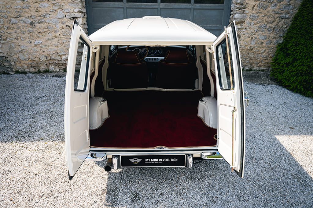 Mini Van old english white 1275 cm³ 1982 for sale used My Mini Revolution Paris