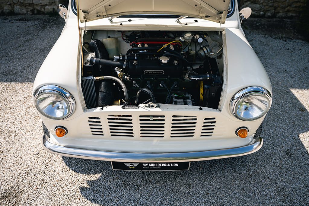 Mini Van old english white 1275 cm³ 1982 for sale used My Mini Revolution Paris