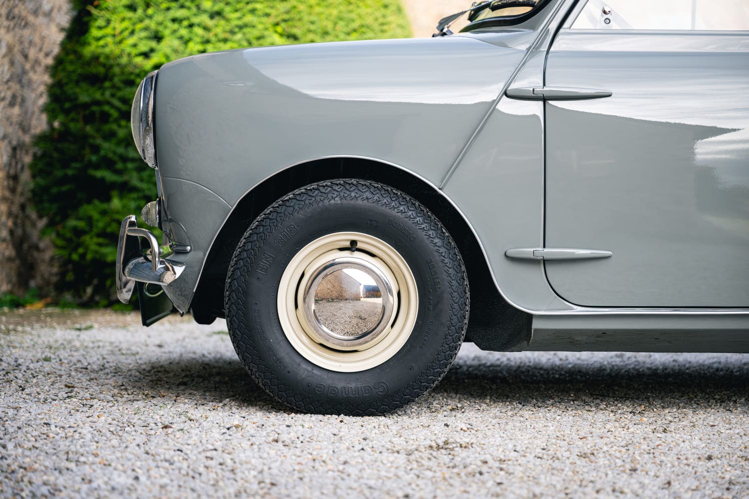 Morris Mini Traveler Flat Roof Tweed Gray 1962 for sale original complete restoration used My Mini Revolution Paris