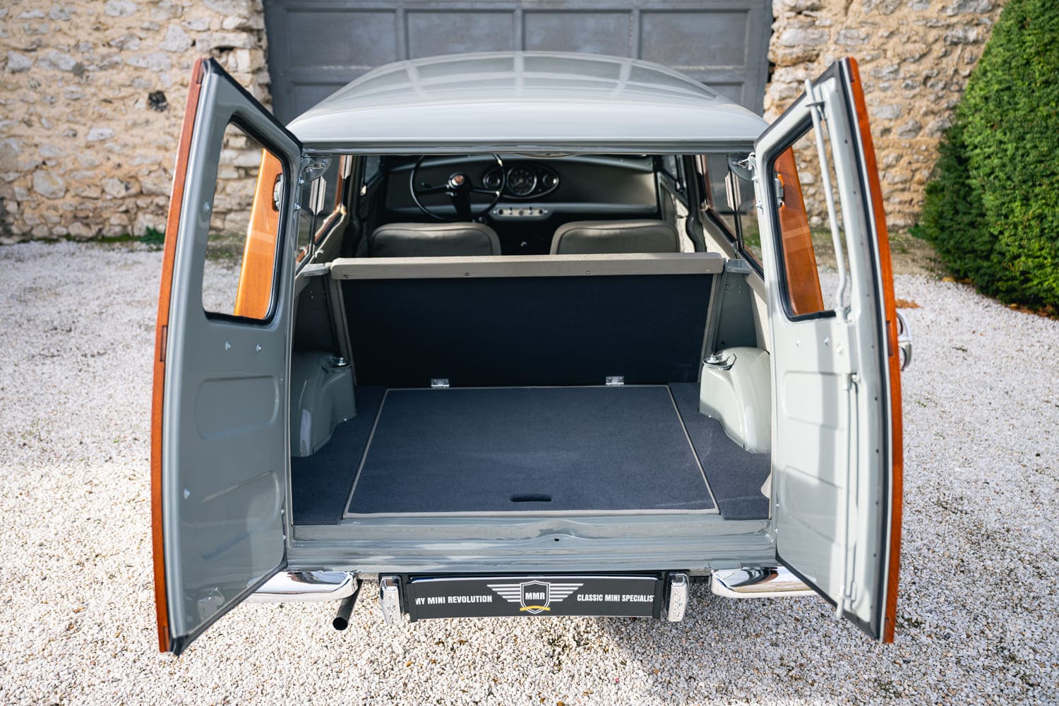 Morris Mini Traveler Flat Roof Tweed Gray 1962 for sale original complete restoration used My Mini Revolution Paris