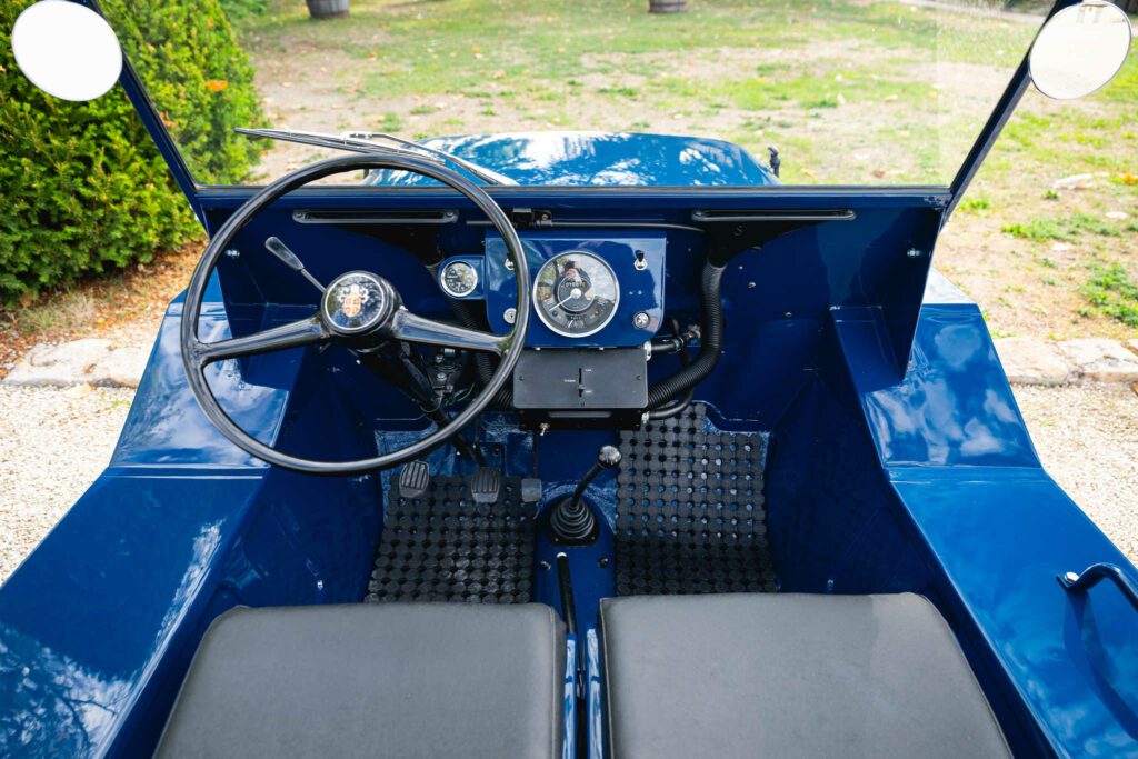 1968 Austin Mini Moke MK2 Blue for sale, collector's item, fully restored, Paris, France. Showroom: Houdan Bazainville, USA. Classics Mini, My Mini Revolution