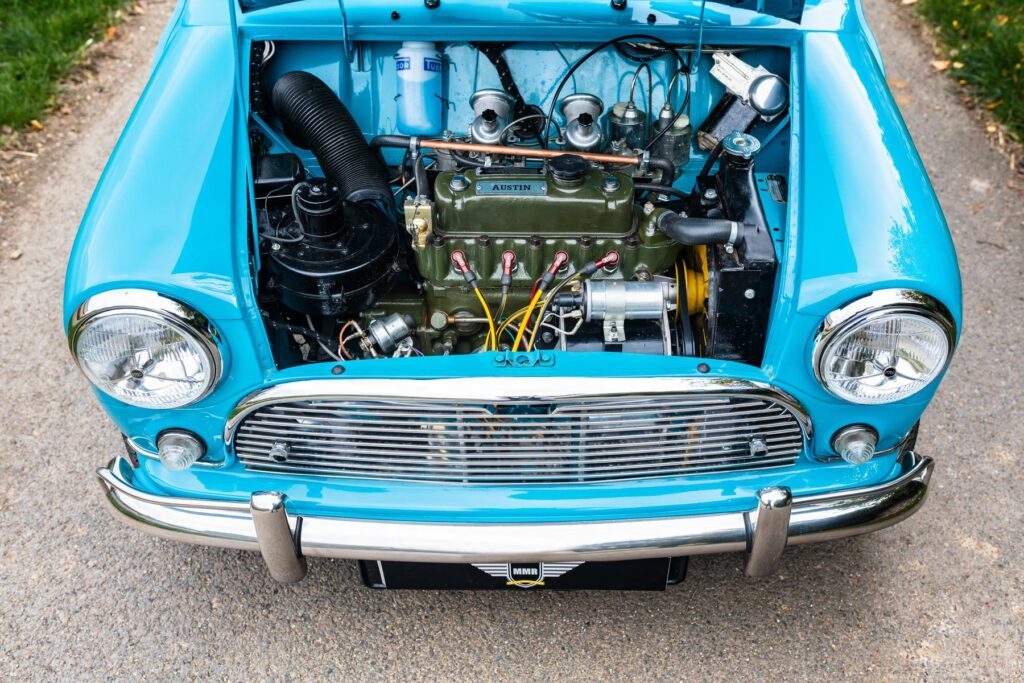 Austin Mini Cooper Mk1 997 Surf Blue de 1963. Recién llegado. Mi Mini Revolution París.