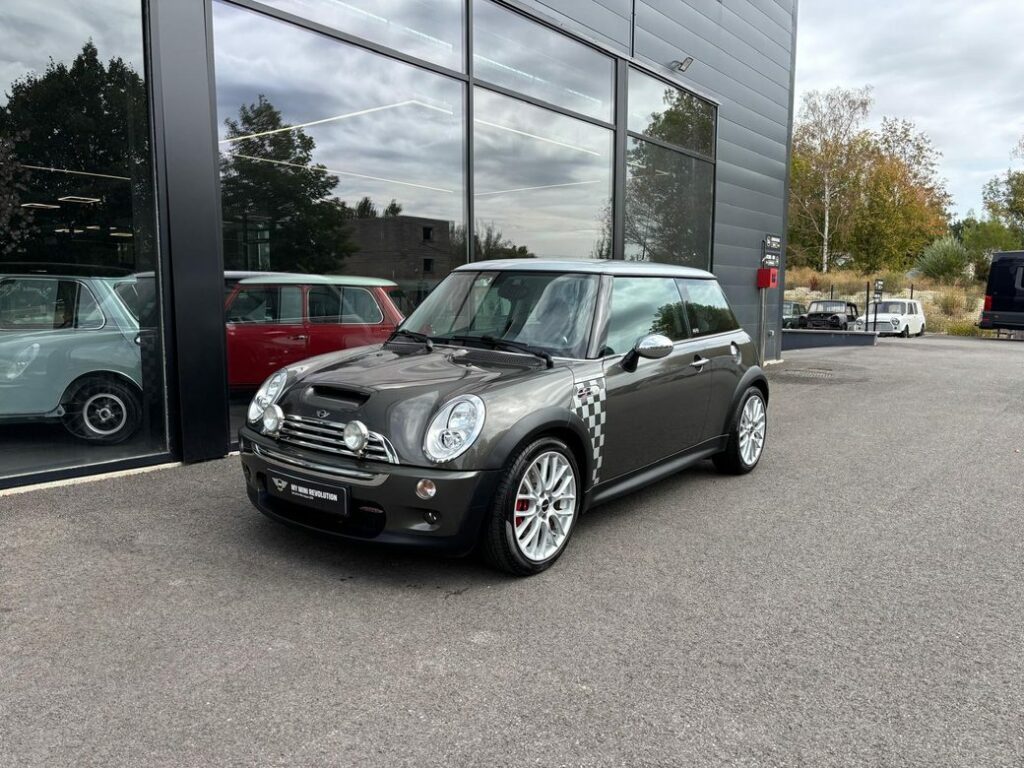 mini r53 jcw 210 royal grey park lane à vendre occasion collection collector rare youngtimer achat vintage classics mini my mini revolution showroom paris houdan bazainville france