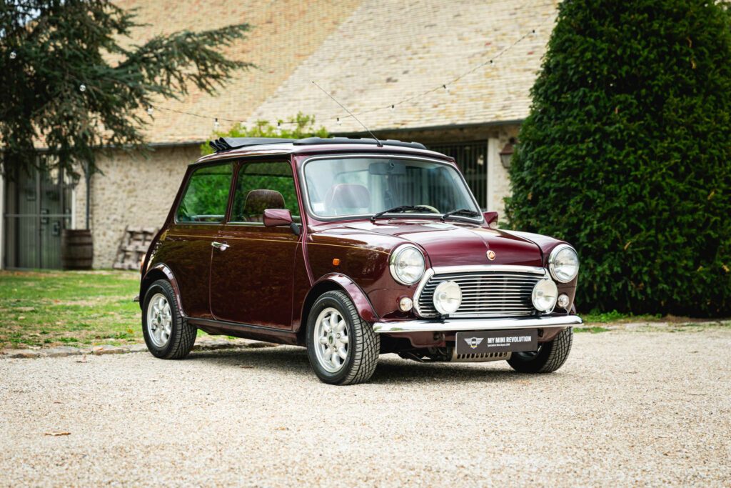 mini 1 3 mpi 40th anniversary ac sunroof bva automatic mulberry red 1999 for sale à vendre occasion collector collection showroom paris france usa classics mini my mini revolution