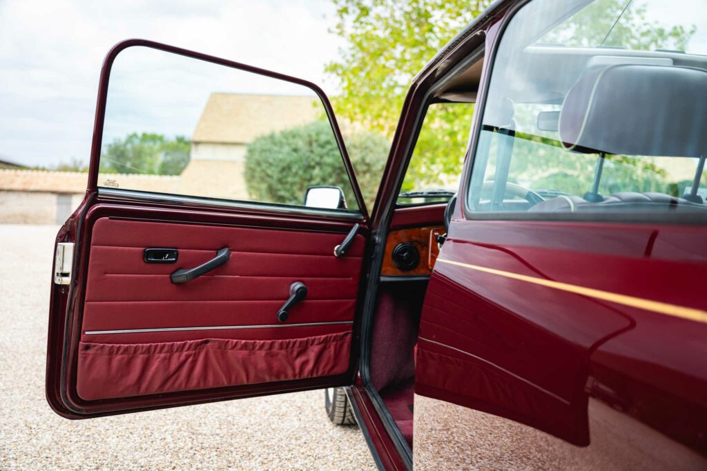 mini 1 3 mpi 40th anniversary ac sunroof bva automatic mulberry red 1999 for sale à vendre occasion collector collection showroom paris france usa classics mini my mini revolution