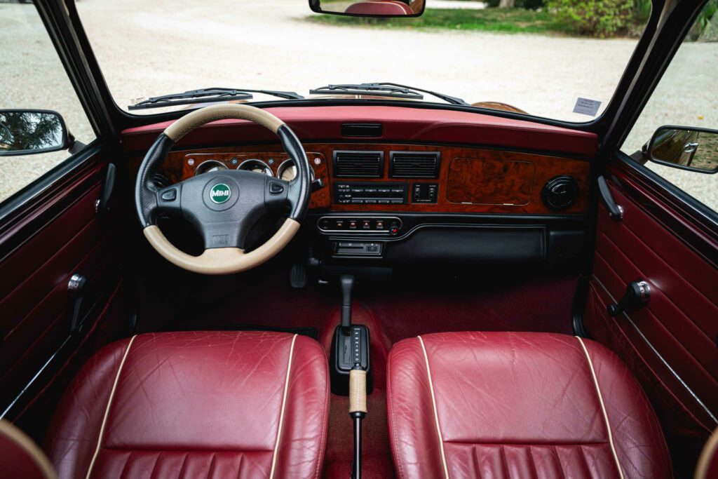 mini 1 3 mpi 40th anniversary ac sunroof bva automatic mulberry red 1999 for sale à vendre occasion collector collection showroom paris france usa classics mini my mini revolution