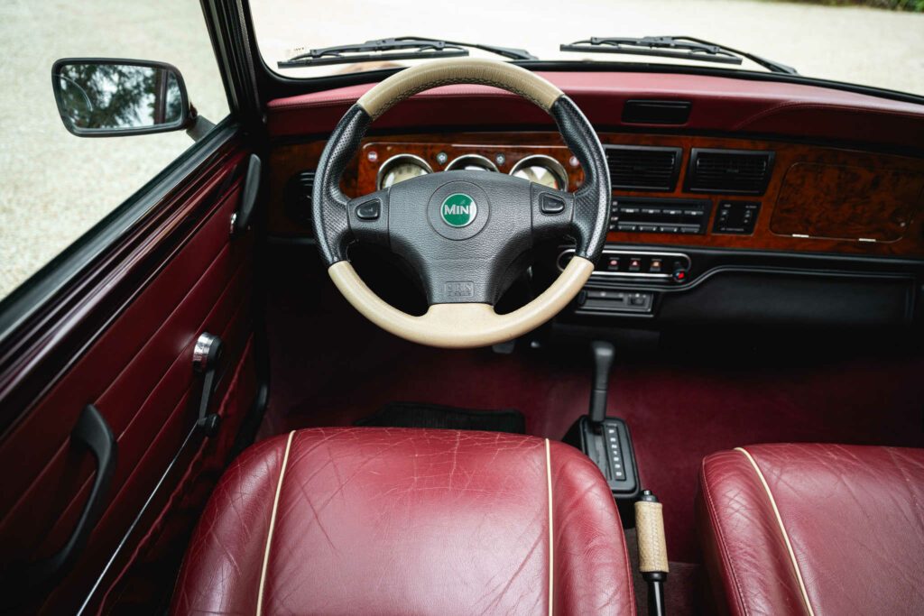 mini 1 3 mpi 40th anniversary ac sunroof bva automatic mulberry red 1999 for sale à vendre occasion collector collection showroom paris france usa classics mini my mini revolution