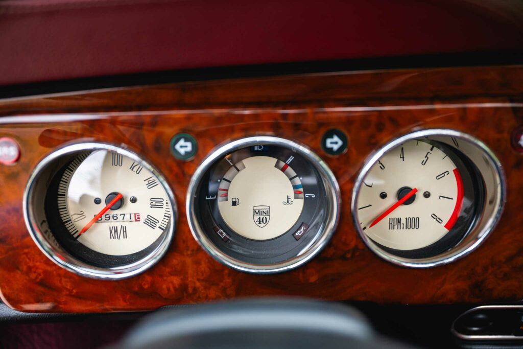 mini 1 3 mpi 40th anniversary ac sunroof bva automatic mulberry red 1999 for sale à vendre occasion collector collection showroom paris france usa classics mini my mini revolution