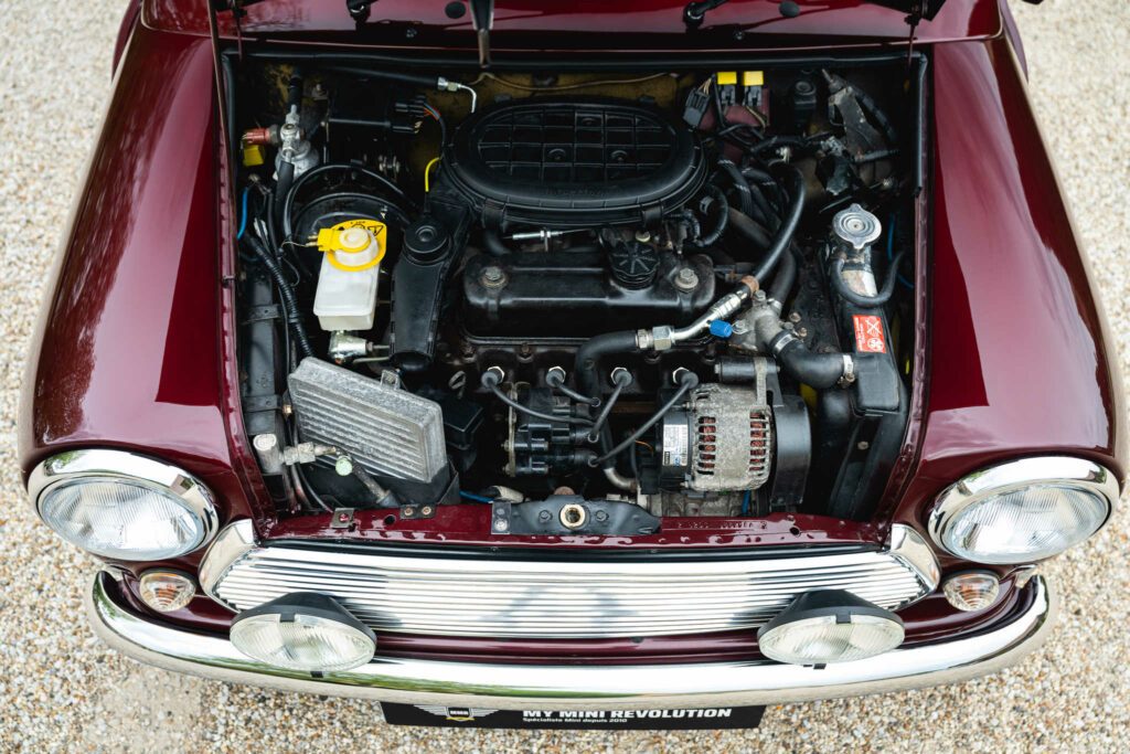 mini 1 3 mpi 40th anniversary ac sunroof bva automatic mulberry red 1999 for sale à vendre occasion collector collection showroom paris france usa classics mini my mini revolution